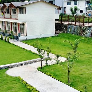 Qcent Woods Resort & Spa, Rishikesh
